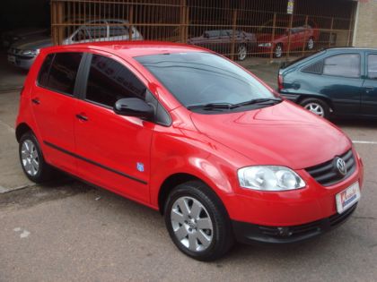 CHEVROLET - ASTRA - 2005/2006 - Vermelha - R$ 75.000,00